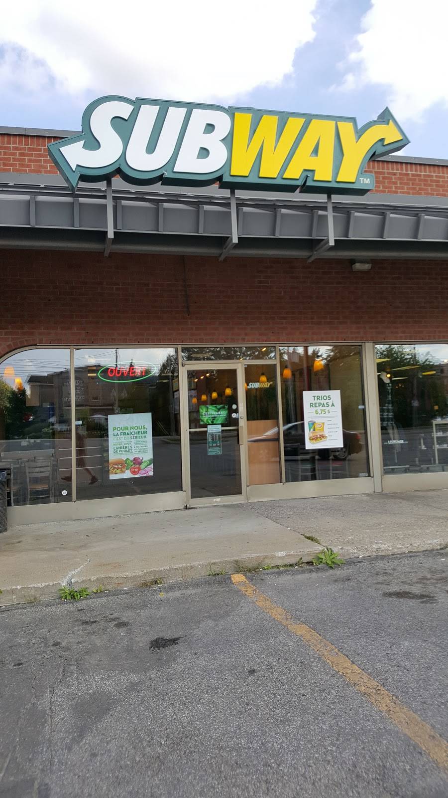 Subway | restaurant | 5555 Boulevard des Laurentides Local 17, Laval, QC H7K 2K4, Canada | 4509639358 OR +1 450-963-9358