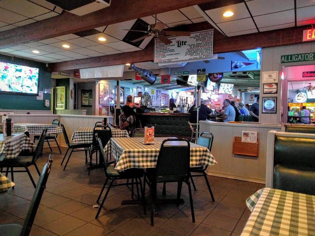 Gators Wing Shack Grill & Pizzeria | restaurant | 1719 N Rand Rd, Palatine, IL 60074, USA | 8477050555 OR +1 847-705-0555