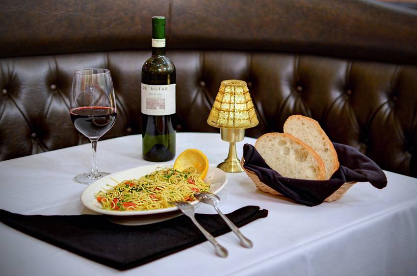 Vitellos Italian Restaurant | night club | 4349 Tujunga Ave, Studio City, CA 91604, USA | 8187690905 OR +1 818-769-0905