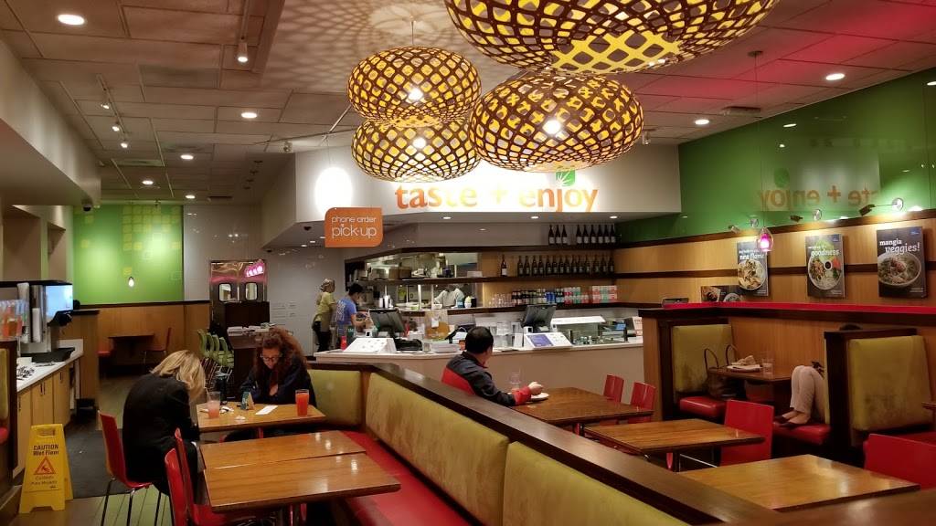 Veggie Grill | restaurant | 10916 Lindbrook Dr, Los Angeles, CA 90024, USA | 3102096070 OR +1 310-209-6070