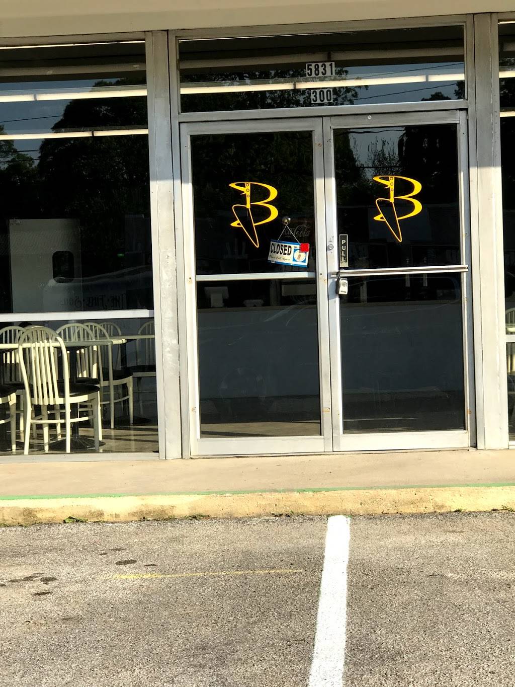 Bayles Catering and Restaurant | meal takeaway | 5831 1st Ave N #300, Birmingham, AL 35212, USA | 2057062470 OR +1 205-706-2470