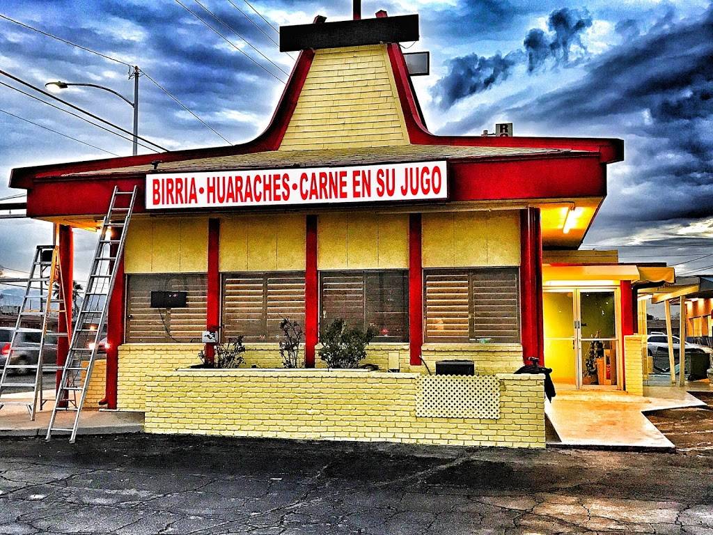 El Manantial Restaurant | restaurant | 1078 N Rancho Dr, Las Vegas, NV 89106, USA | 7027786108 OR +1 702-778-6108