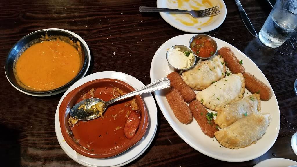 Papas Tapas | restaurant | 259 NE 2nd Ave, Delray Beach, FL 33444, USA | 5612660599 OR +1 561-266-0599