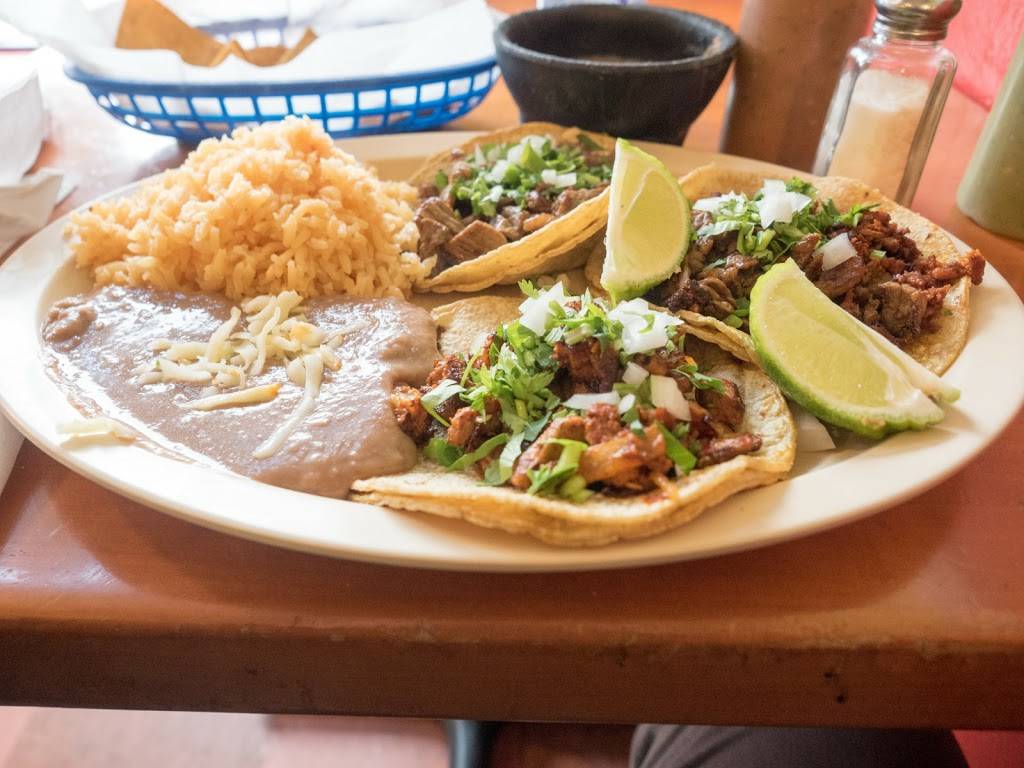 LOS FAROLES RESTAURANTE | restaurant | 3149 W Lawrence Ave, Chicago, IL 60625, USA | 7735099890 OR +1 773-509-9890