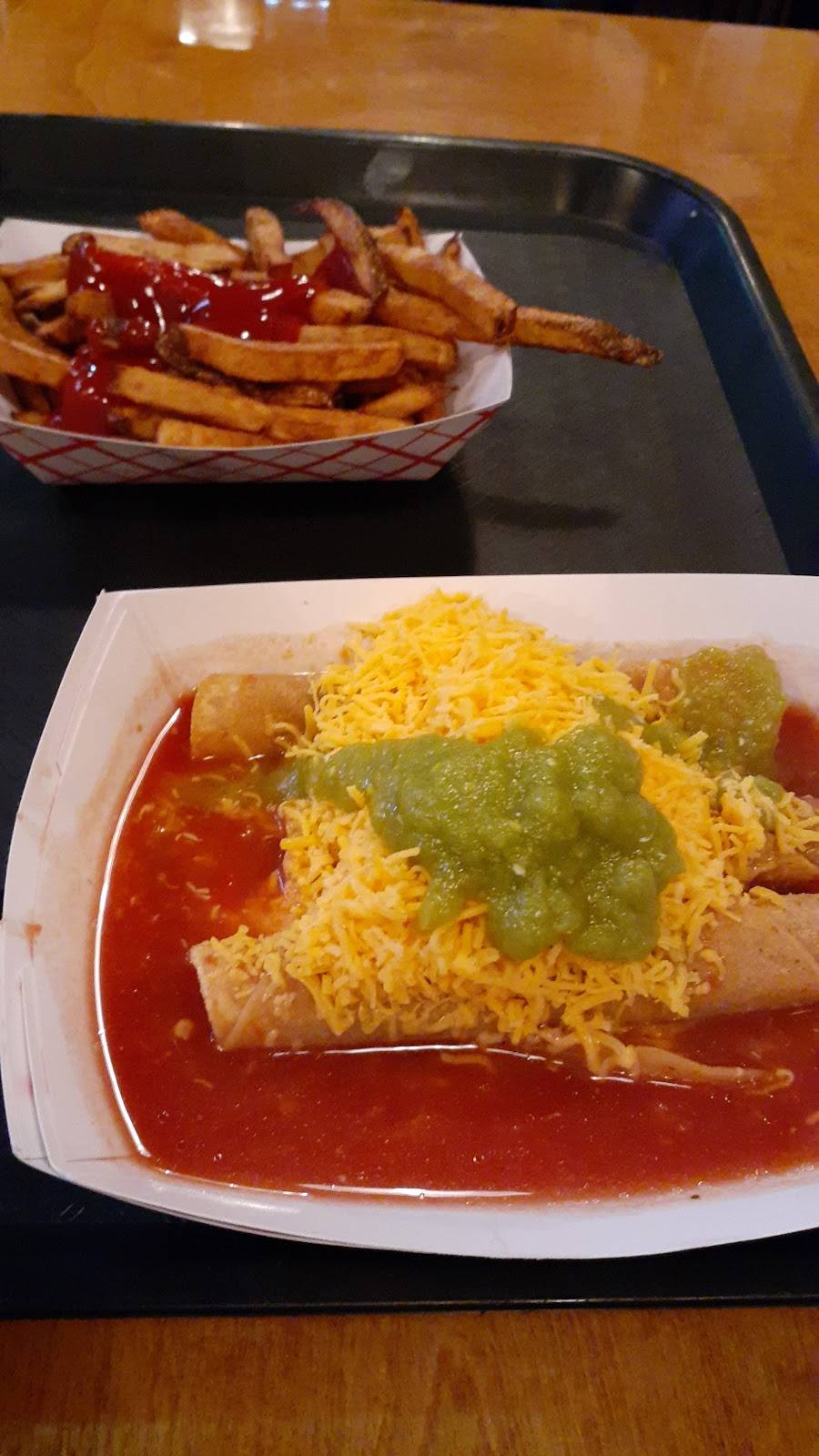 Fat bear | restaurant | 9008 D, 1489, Dyer St, El Paso, TX 79904, USA | 9153075027 OR +1 915-307-5027