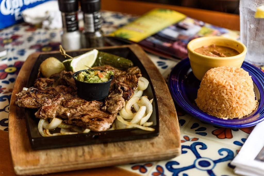Aztecas Restaurant & Cantina | restaurant | 1618 Bienville Blvd, Ocean Springs, MS 39564, USA | 2282151972 OR +1 228-215-1972