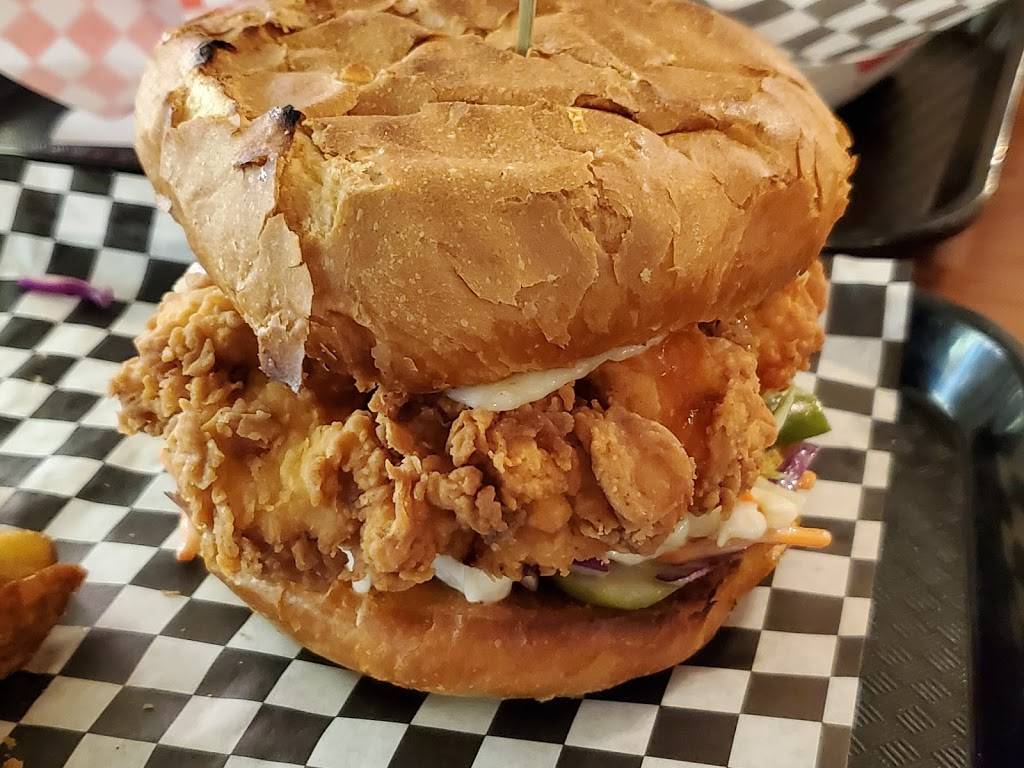 Wingman’s Wings | restaurant | 32117 Temecula Pkwy #C, Temecula, CA 92592, USA | 9513838068 OR +1 951-383-8068