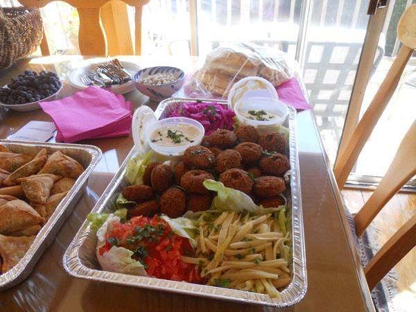 Two Sisters Catering | restaurant | 969 Washington St, Weymouth, MA 02189, USA | 6174471036 OR +1 617-447-1036