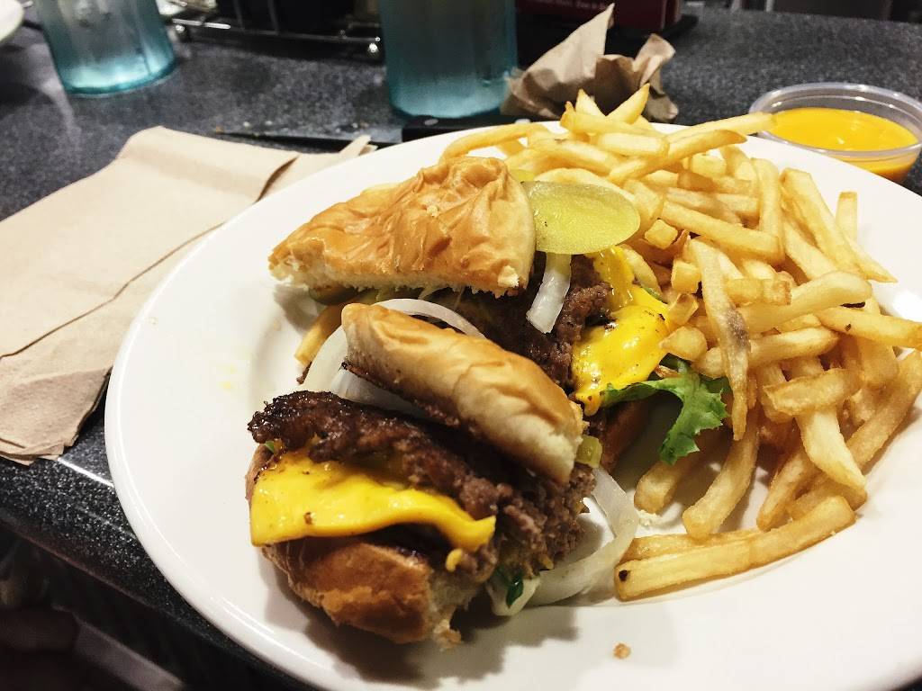 Steak n Shake | restaurant | 12921 Sheldon Rd, Tampa, FL 33626, USA | 8137921706 OR +1 813-792-1706