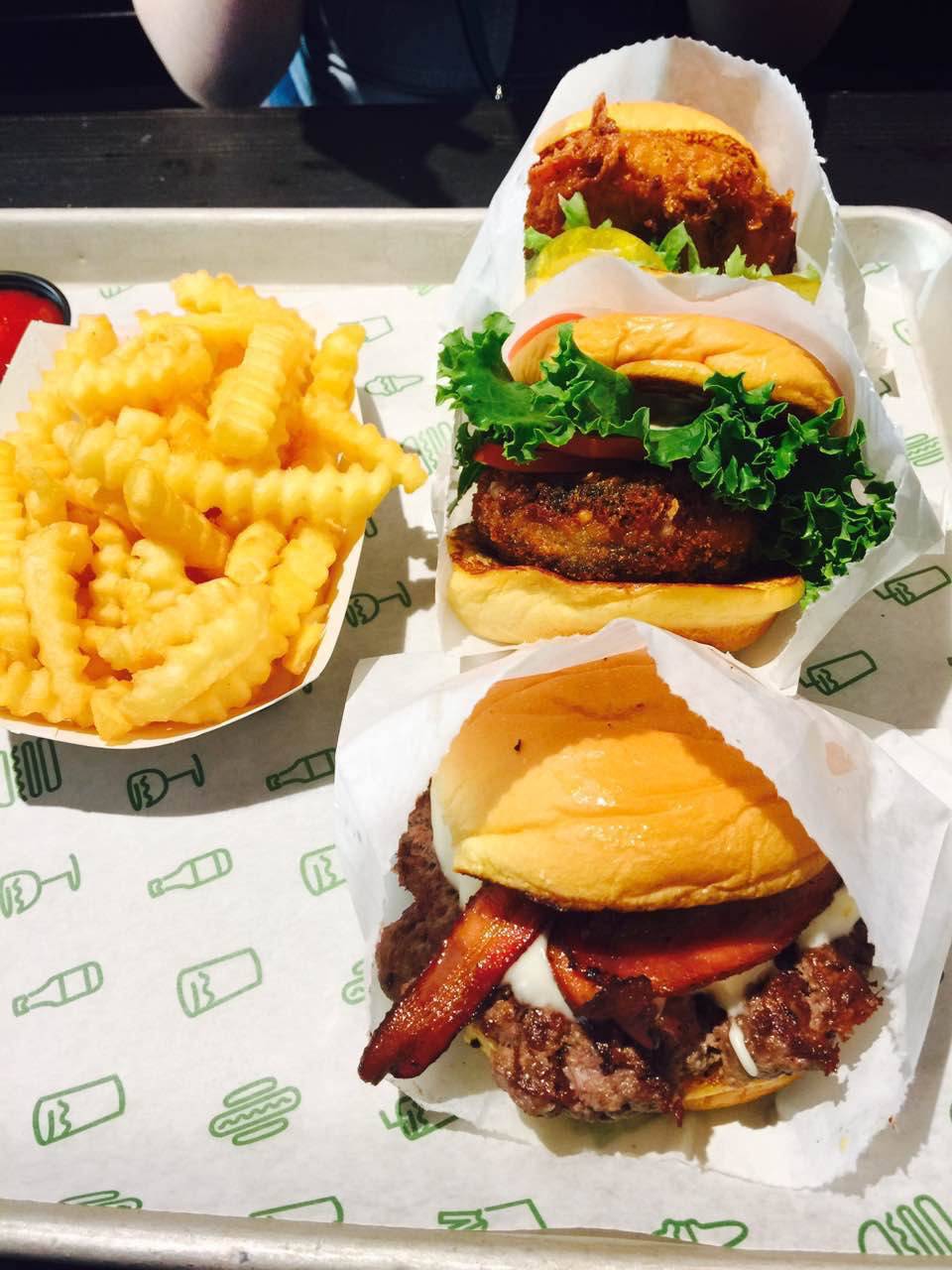 Shake Shack | restaurant | 8359 International Dr, Orlando, FL 32819, USA | 4072050362 OR +1 407-205-0362