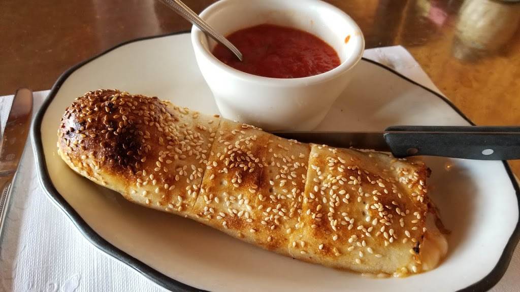 Luna Downtown Stuart | restaurant | 49 SW Flagler Ave #2148, Stuart, FL 34994, USA | 7722880550 OR +1 772-288-0550