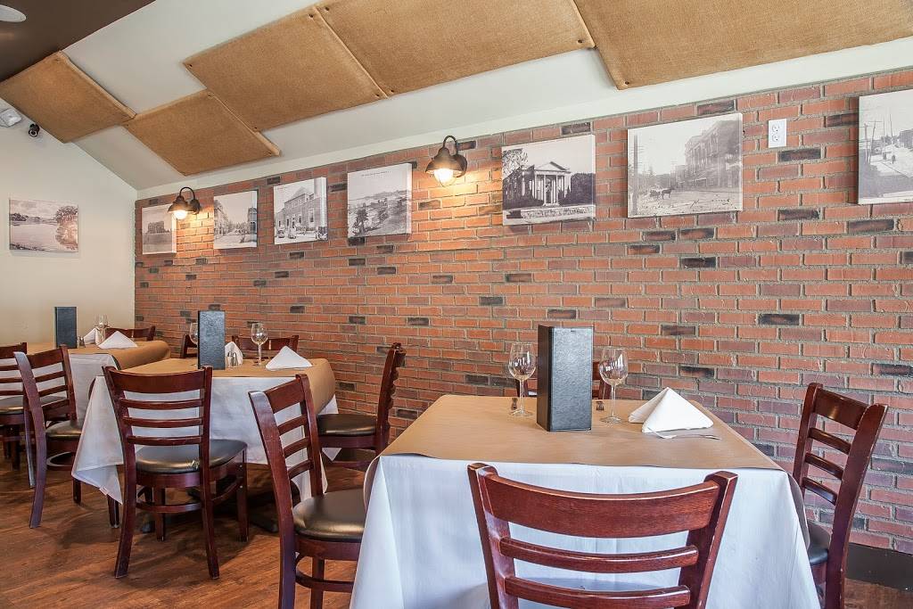 Phils Restaurant | restaurant | 323 Main St, Wakefield, RI 02879, USA | 4017834073 OR +1 401-783-4073