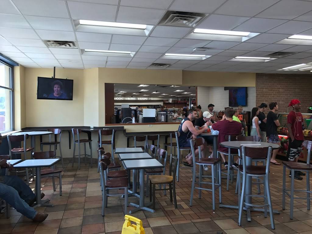 Taco Bell | restaurant | 2015 W Lucas St, Florence, SC 29501, USA | 8436622673 OR +1 843-662-2673