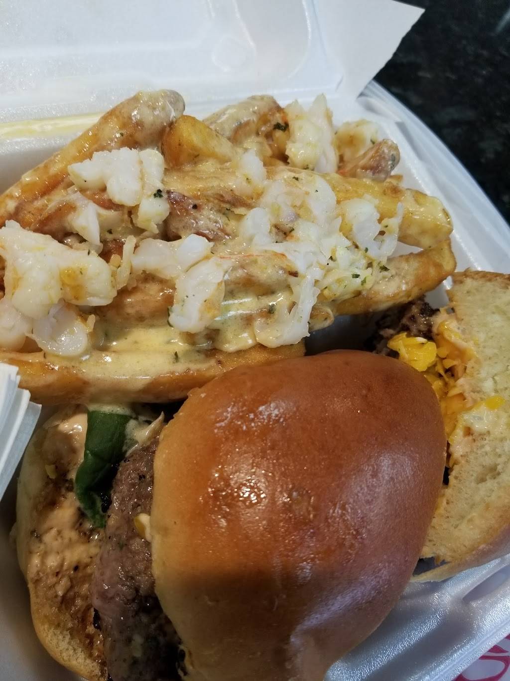 Bradfords Barr | restaurant | 1553 Springfield Ave, Maplewood, NJ 07040, USA | 9733272661 OR +1 973-327-2661