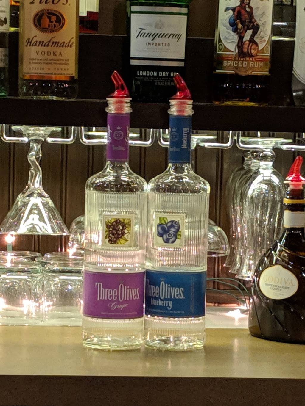 Holley Falls Bar & Grill | restaurant | 1 Public Square, Holley, NY 14470, USA | 5856382212 OR +1 585-638-2212