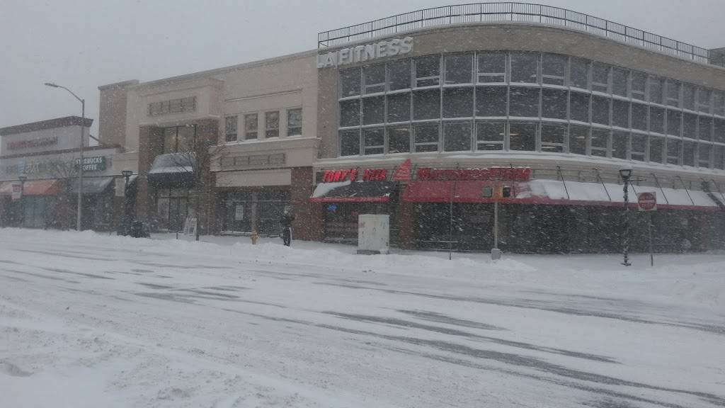 Tonys Brick Oven Pizza | restaurant | 2107 Summer St, Stamford, CT 06905, USA | 2032639351 OR +1 203-263-9351