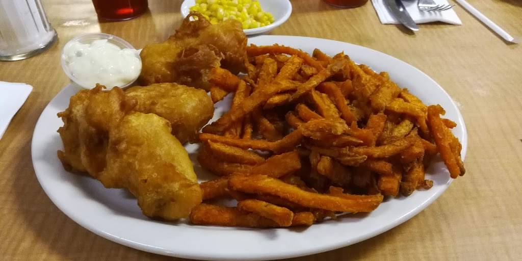 American Table Family Restaurant | restaurant | 7300 Secor Rd, Lambertville, MI 48144, USA | 7348546950 OR +1 734-854-6950