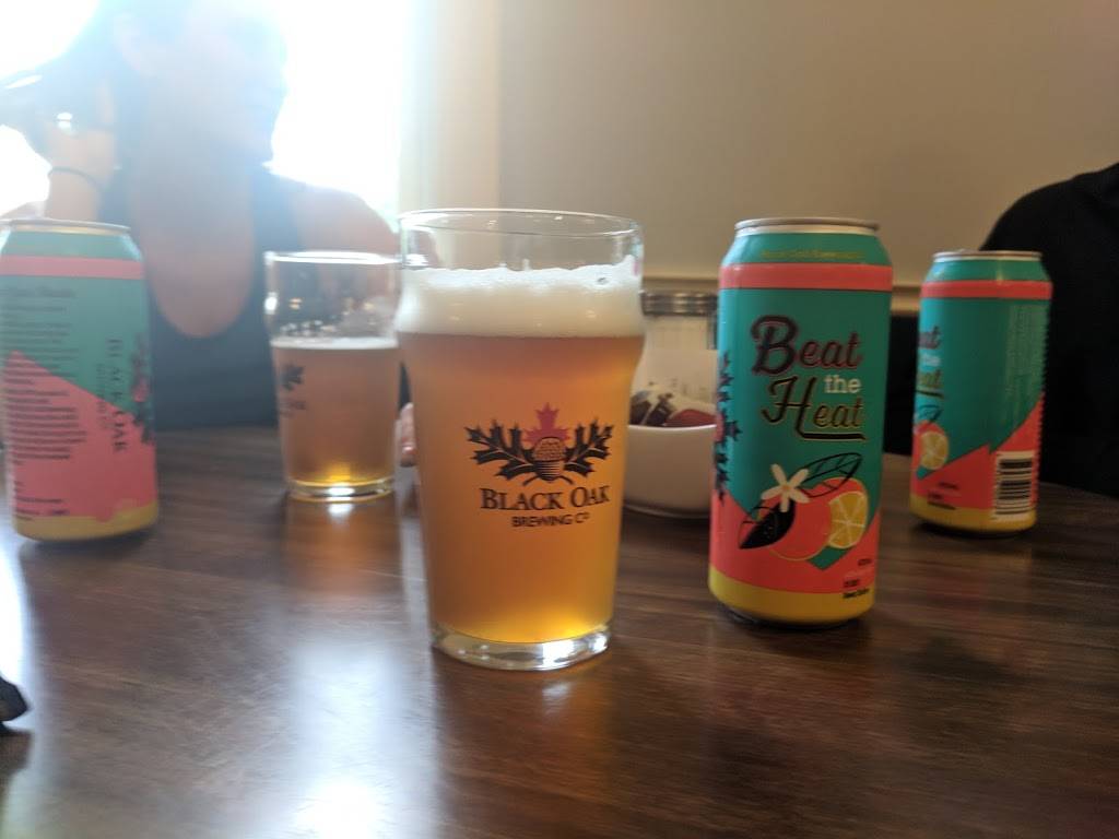 Youngs Point Diner & Pizzeria | restaurant | 403 S Beach Rd, Lakefield, ON K0L 2H0, Canada | 7056528359 OR +1 705-652-8359