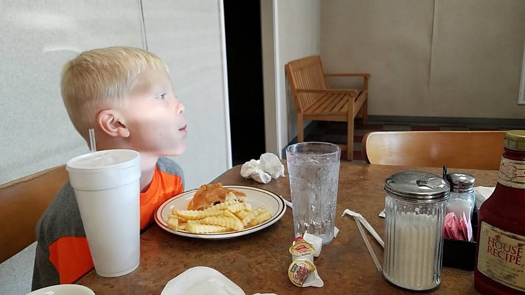 Emilees Restaurant | bakery | 815 US-51, Ripley, TN 38063, USA | 7314193241 OR +1 731-419-3241