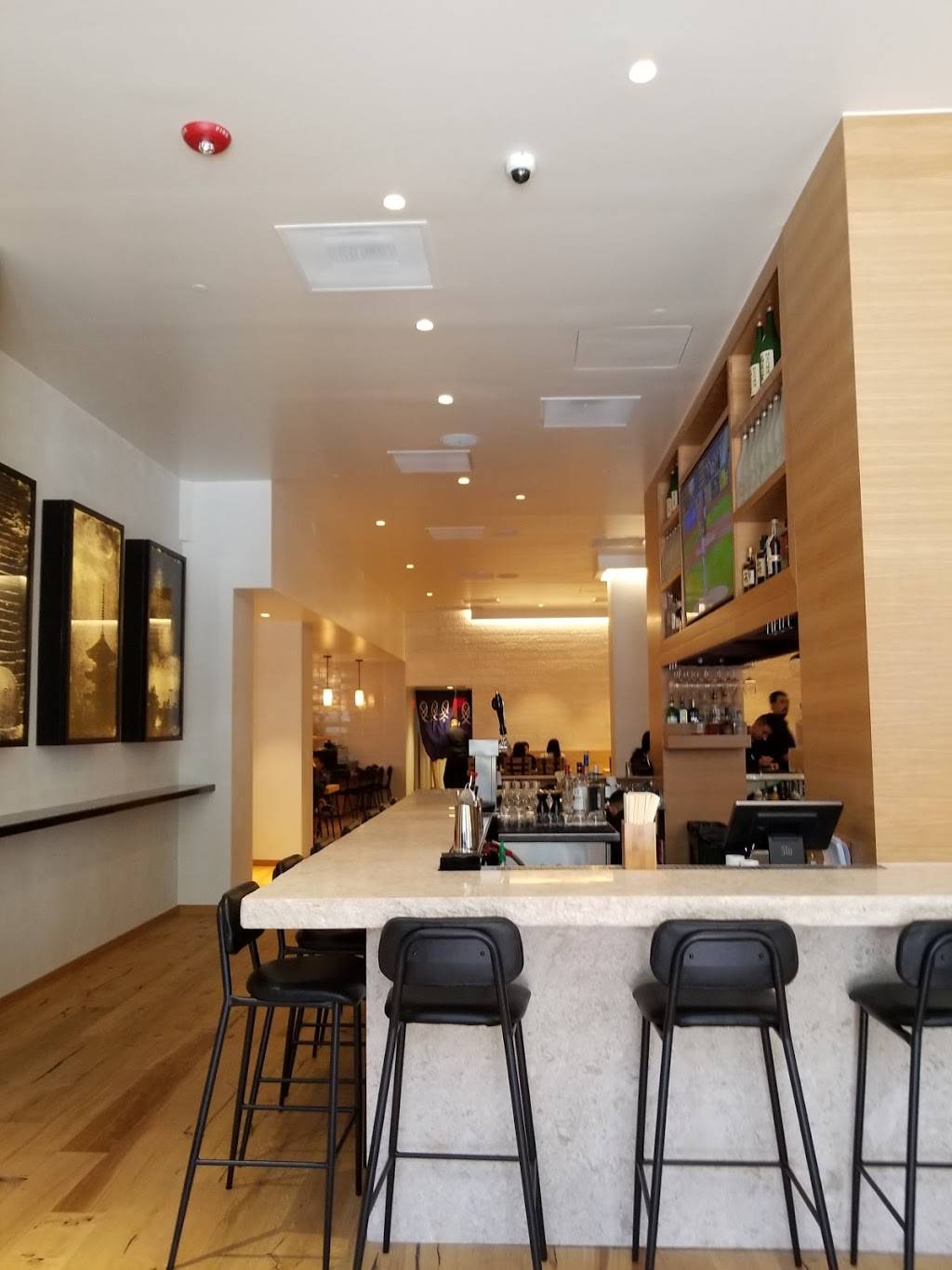 Ozumo Santana Row | restaurant | 355 Santana Row, San Jose, CA 95128, USA | 4088863090 OR +1 408-886-3090