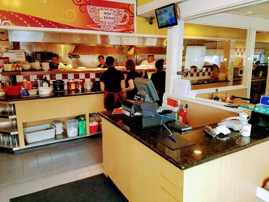 Jackies Kitchen | restaurant | 2210 Mangum Rd, Houston, TX 77092, USA | 7136811916 OR +1 713-681-1916