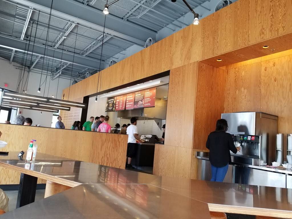 Chipotle Mexican Grill | restaurant | 620 W Dekalb Pike, King of Prussia, PA 19406, USA | 4847510102 OR +1 484-751-0102