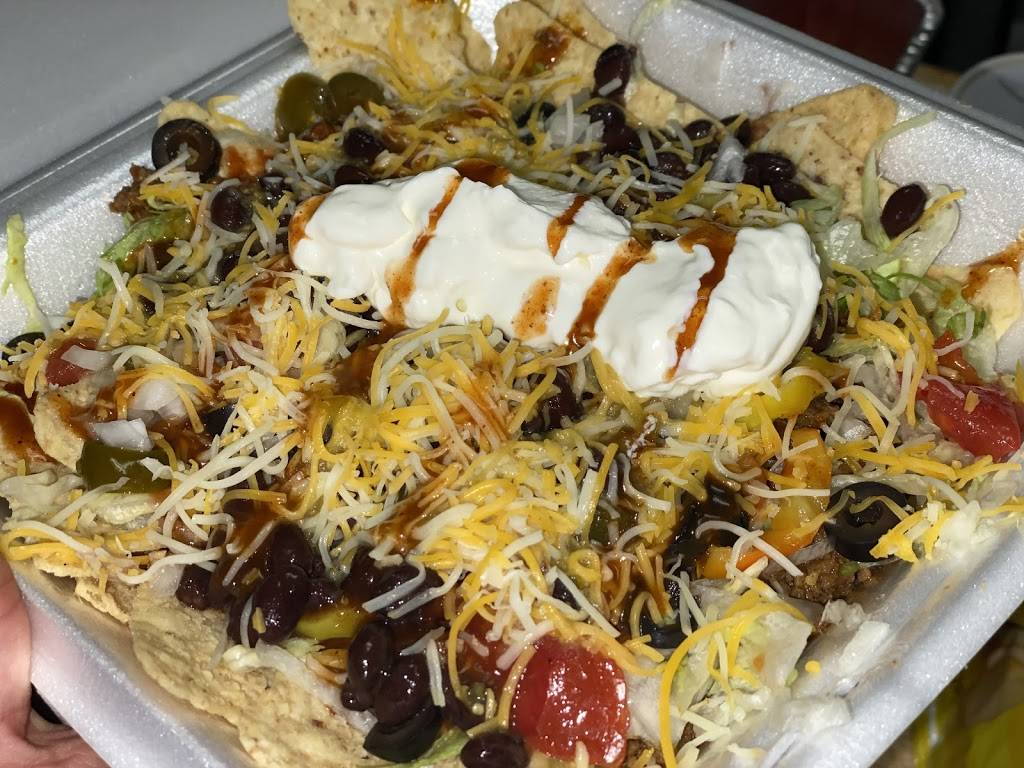 Kaylas Fill-Up Station | restaurant | 105 S Walters Ave, Hodgenville, KY 42748, USA | 2703585147 OR +1 270-358-5147