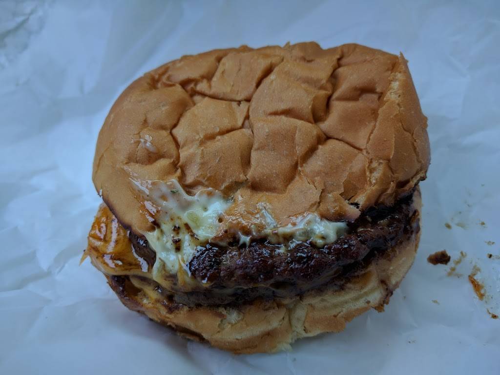 Swensons (Jackson) Drive-In Restaurants | restaurant | 5815 Wales Ave NW, Massillon, OH 44646, USA | 3308335454 OR +1 330-833-5454