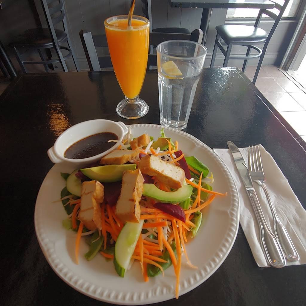 Green Earth Vegan Cuisine | restaurant | 804 Danforth Ave, Toronto, ON M4J 1L2, Canada | 4167789199 OR +1 416-778-9199