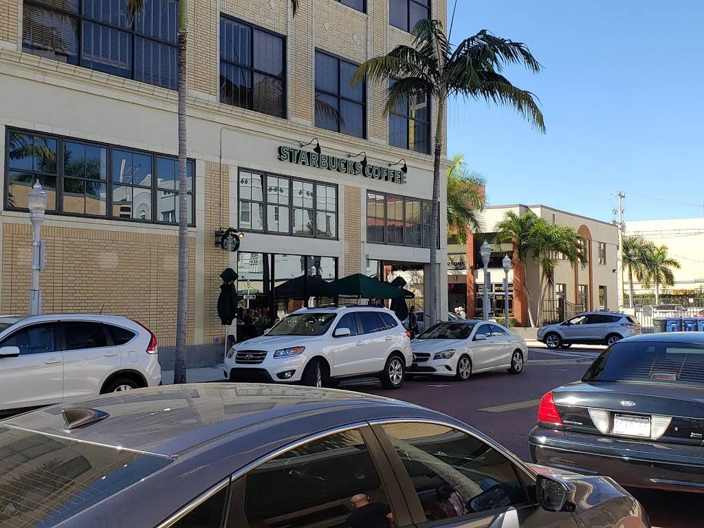 Starbucks | cafe | 1514 Broadway, Fort Myers, FL 33901, USA | 2393341094 OR +1 239-334-1094