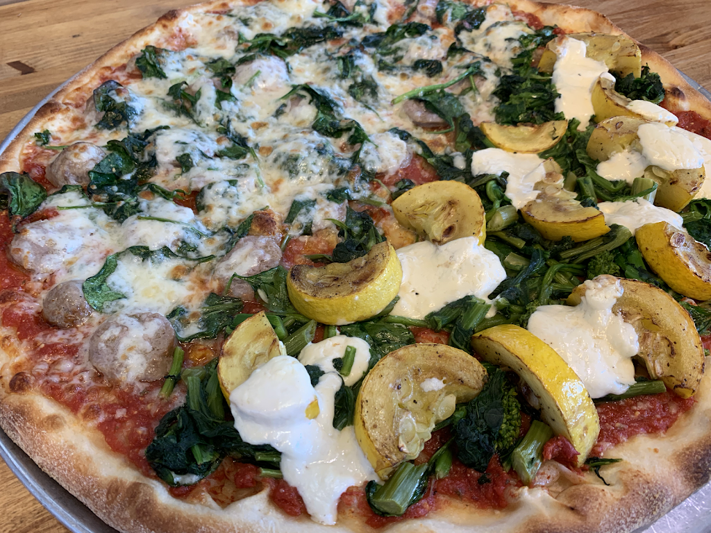 PIENEZZA Pizza | restaurant | 3236 N John Young Pkwy, Kissimmee, FL 34741, USA | 4077505540 OR +1 407-750-5540