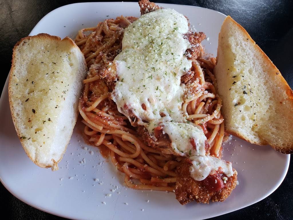 Falcones Pizzeria | restaurant | 6705 N May Ave, Oklahoma City, OK 73116, USA | 4052422222 OR +1 405-242-2222