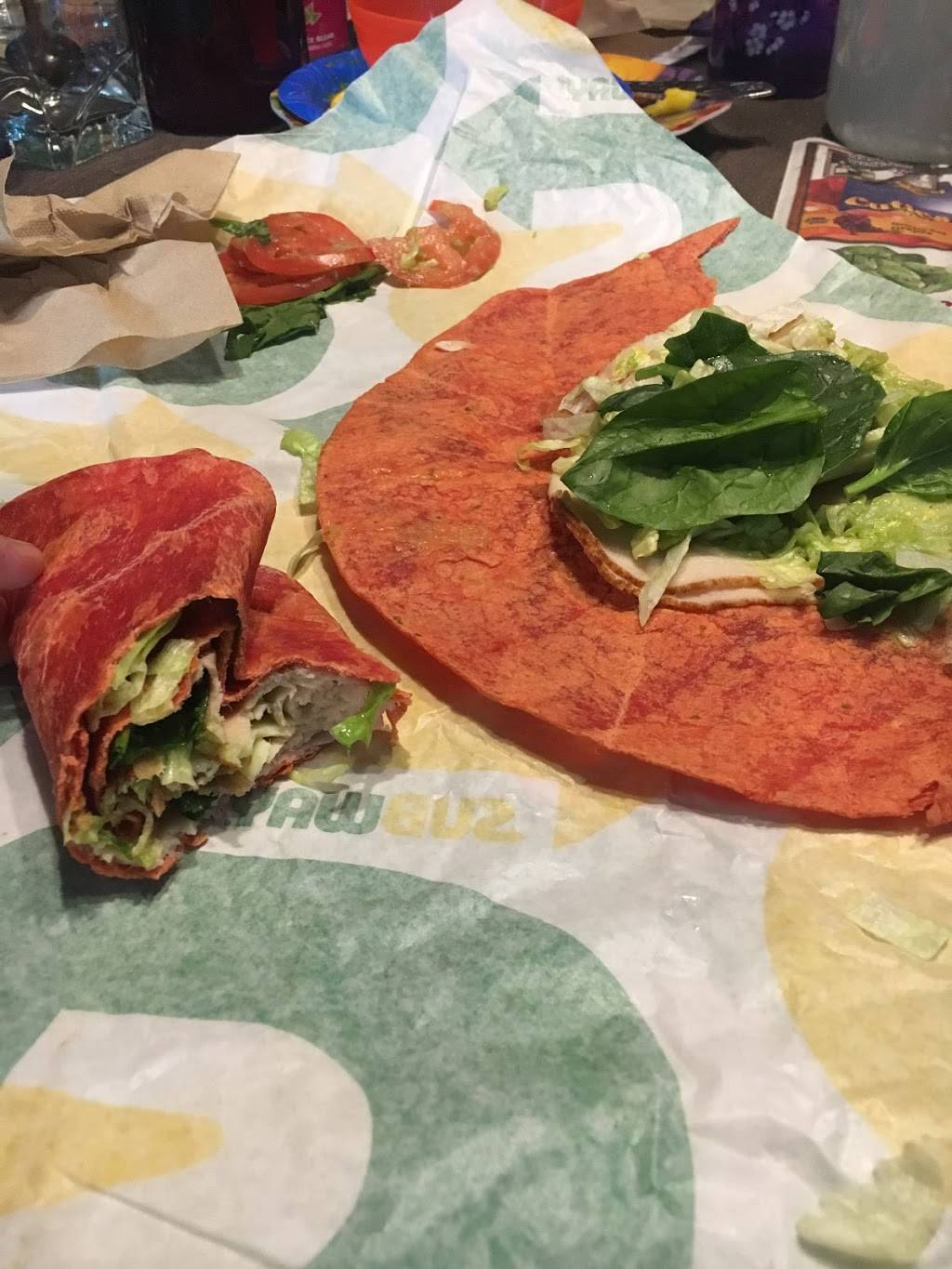 Subway Restaurants | restaurant | 10680 Balboa Blvd, Granada Hills, CA 91344, USA | 8183662422 OR +1 818-366-2422