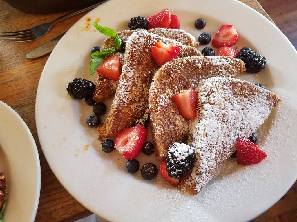 Peaches | restaurant | 393 Lewis Ave, Brooklyn, NY 11233, USA | 7189424162 OR +1 718-942-4162