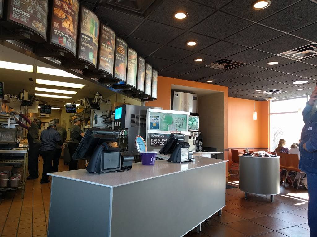 Taco Bell | meal takeaway | 2618 Pendleton Ave, Anderson, IN 46012, USA | 7656830121 OR +1 765-683-0121