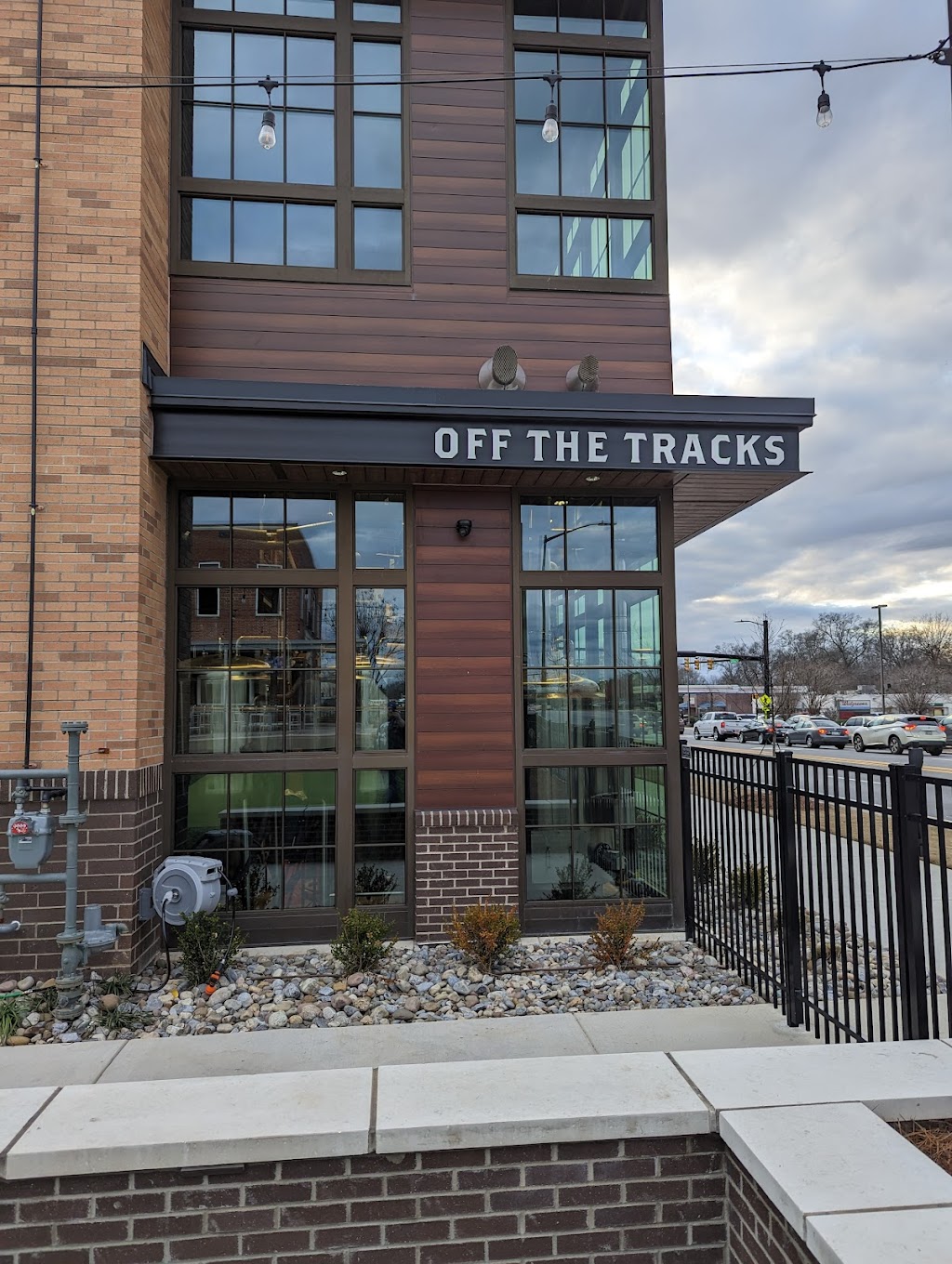 Off The Tracks Brewing | restaurant | 502 Cherry Rd #106, Rock Hill, SC 29730, USA | 8033266882 OR +1 803-326-6882