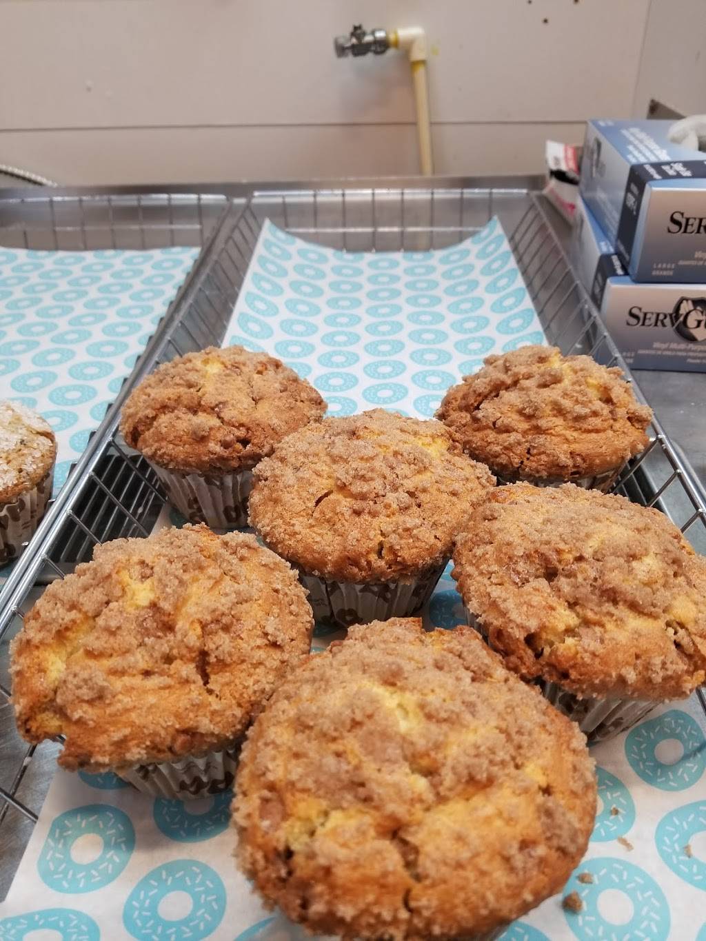 Dunkin | bakery | 3635 Aloma Ave Suite 101, Oviedo, FL 32765, USA | 4076679046 OR +1 407-667-9046