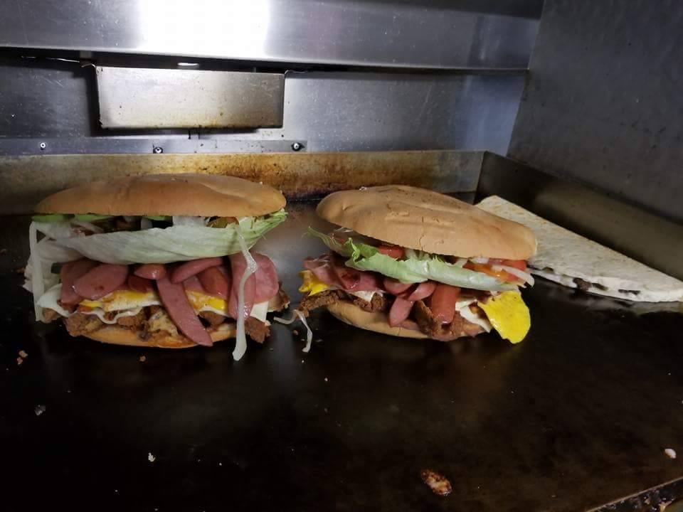 El Camaleon Food Truck | restaurant | 11215 Veirs Mill Rd, Wheaton, MD 20902, USA | 2407063237 OR +1 240-706-3237