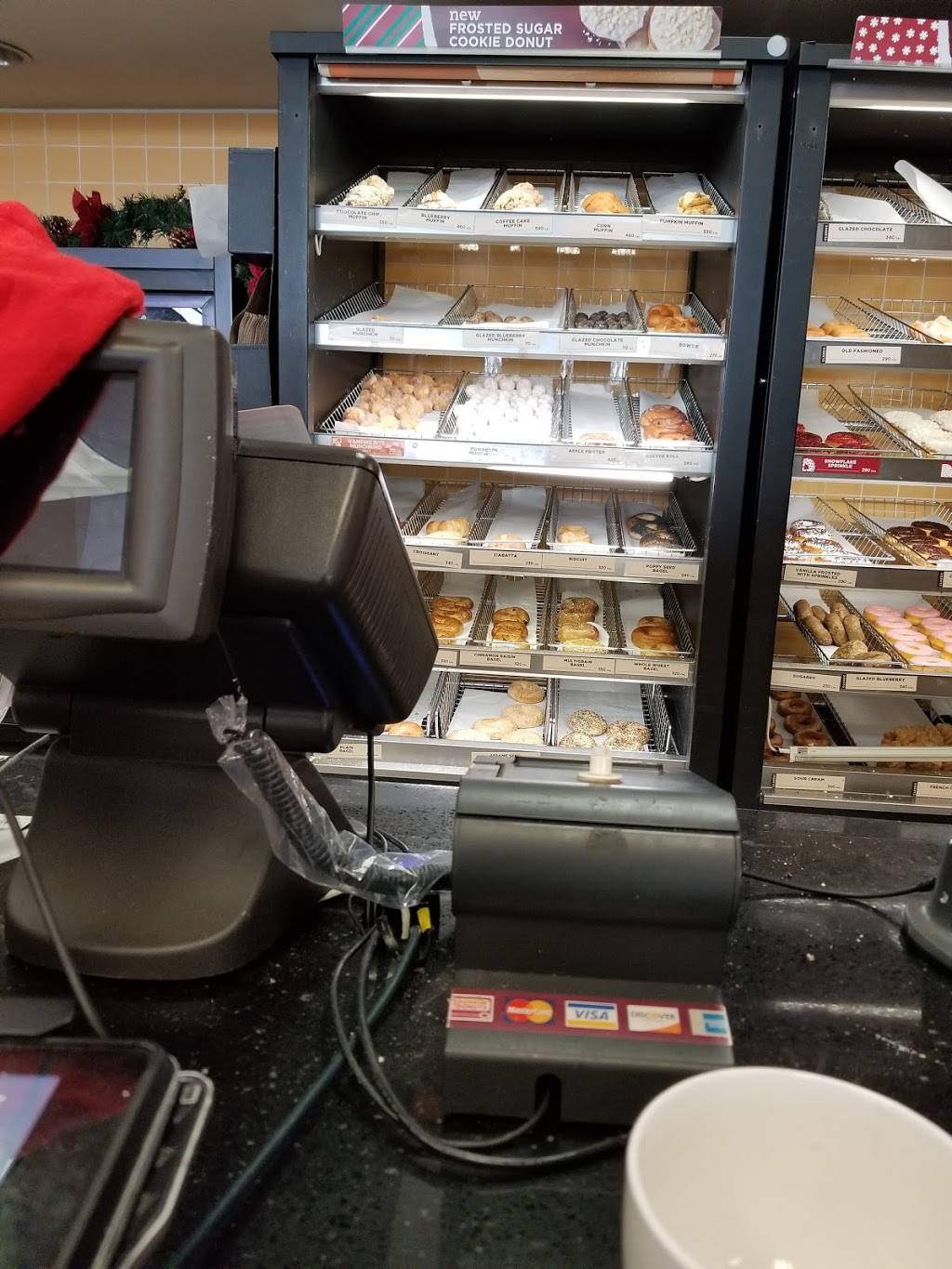 Dunkin | cafe | 2364 MacArthur Rd, Whitehall, PA 18052, USA | 6104334800 OR +1 610-433-4800