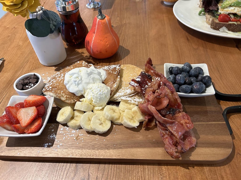 Savory Café and Savory Occasions Catering Inc | restaurant | 565 Park Ave, Hershey, PA 17033, USA | 7175475669 OR +1 717-547-5669