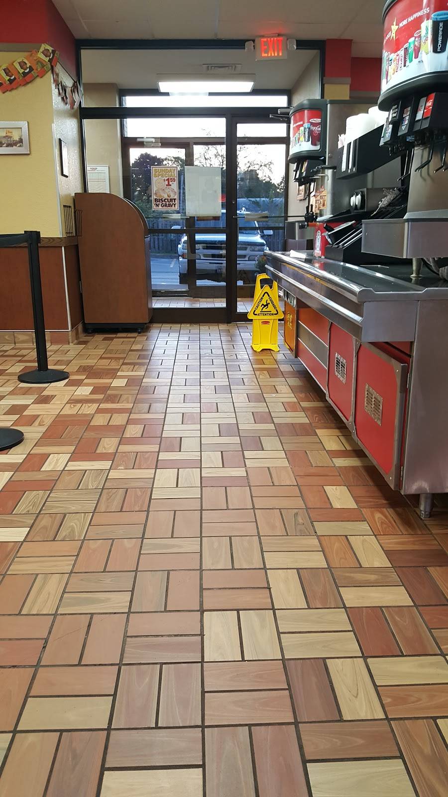 Hardees | restaurant | 425 55th St, Moline, IL 61265, USA | 3097641185 OR +1 309-764-1185