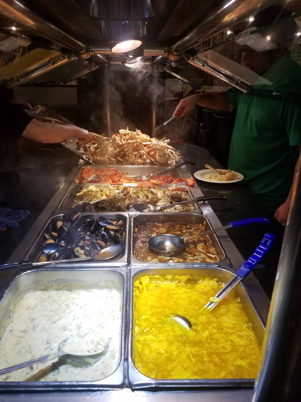 Little Caesars Pizza | meal takeaway | 2218 E Lake St, Minneapolis, MN 55407, USA | 6123332201 OR +1 612-333-2201