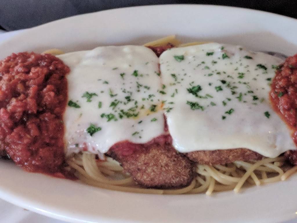 IL Porto Ristorante | restaurant | 121 King St, Alexandria, VA 22314, USA | 7038368833 OR +1 703-836-8833