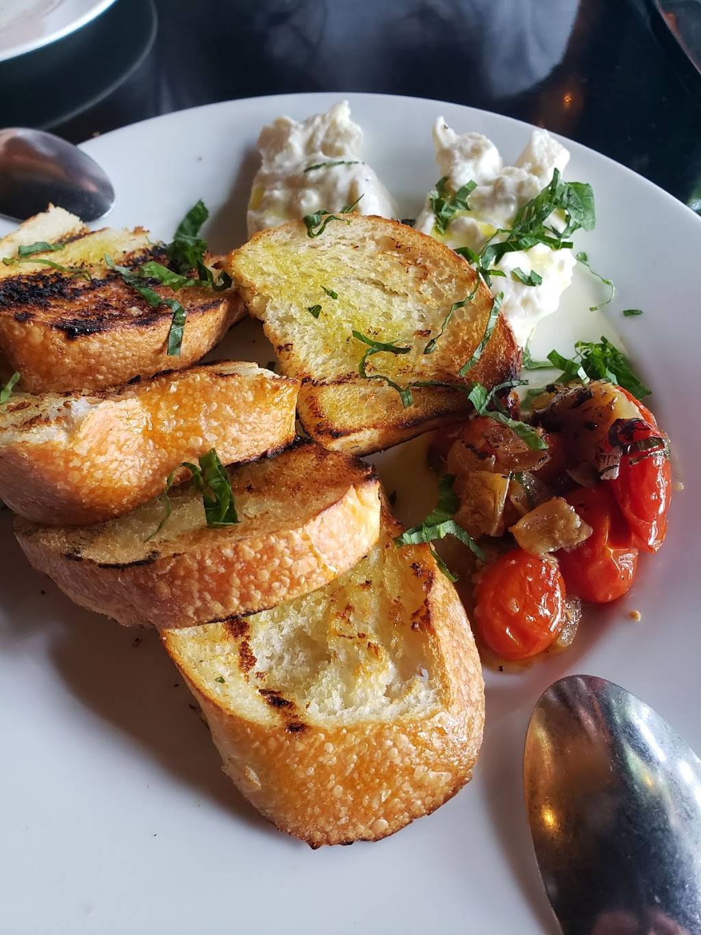 La Fermata | restaurant | 2204 E 11th St, Bremerton, WA 98310, USA | 3603735927 OR +1 360-373-5927