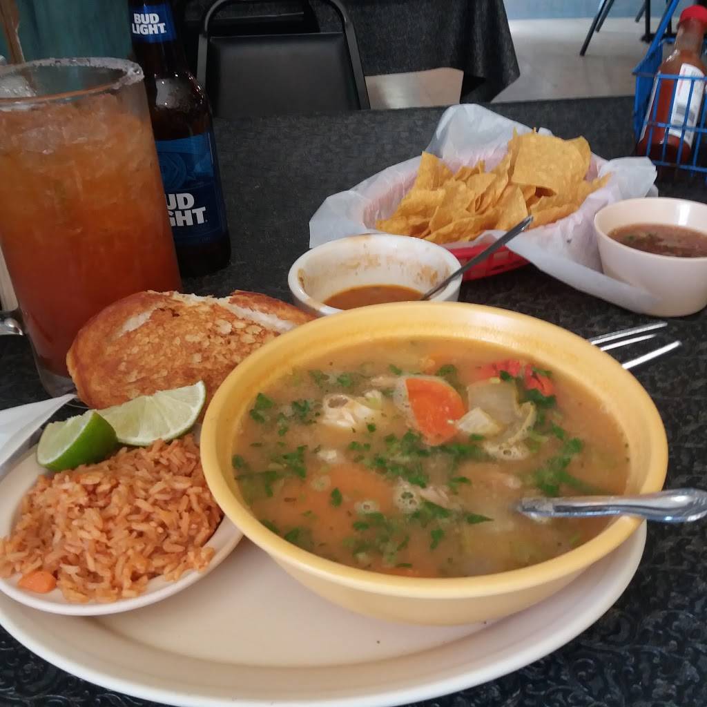 7 Mares | restaurant | 3317 W Walnut St, Garland, TX 75042, USA | 2147039949 OR +1 214-703-9949