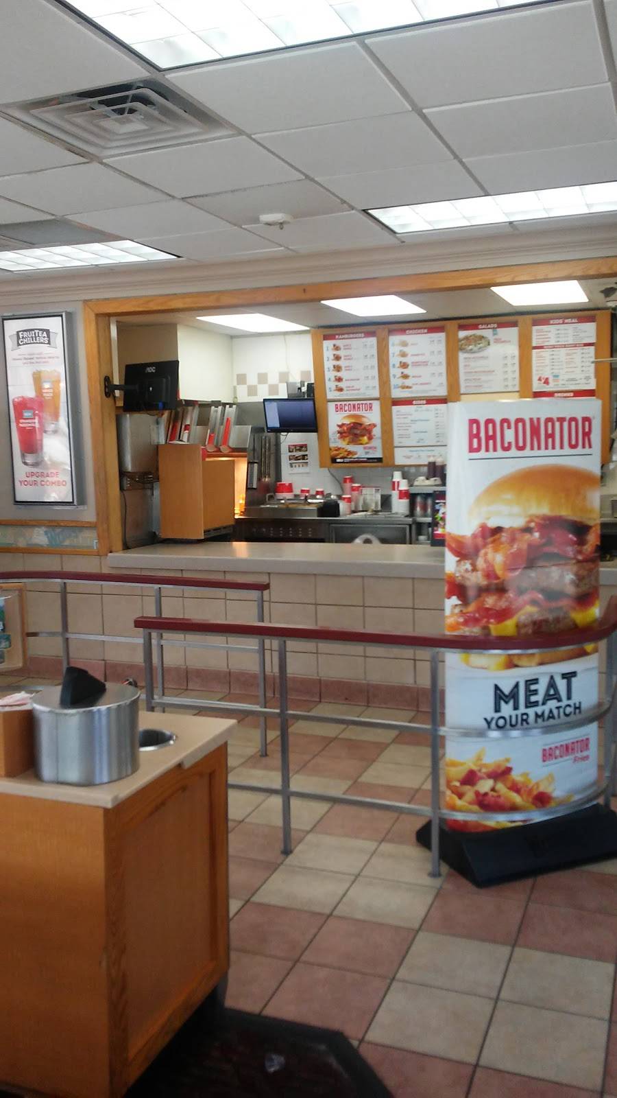 Wendys | restaurant | 1824 Reid St, Palatka, FL 32177, USA | 3863287225 OR +1 386-328-7225