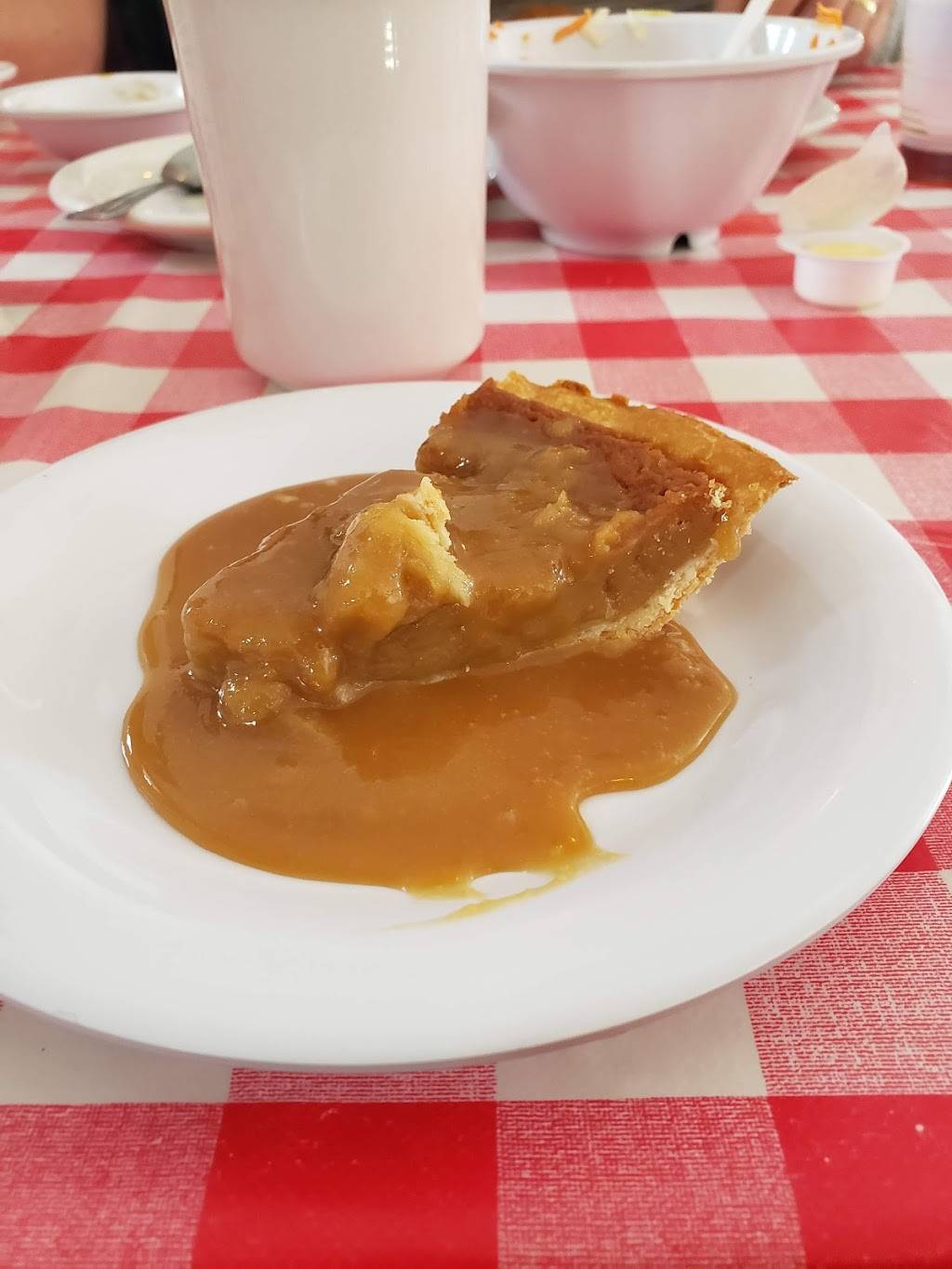 Cabane à Sucre DAmours | restaurant | 427 5e Ave, Sainte-Anne-des-Plaines, QC J0N 1H0, Canada | 4504781377 OR +1 450-478-1377