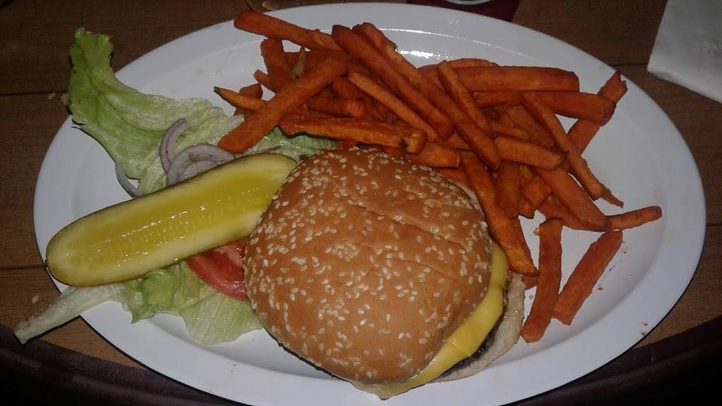 Veranda | restaurant | 5700 W Irving Park Rd, Chicago, IL 60634, USA | 7732838800 OR +1 773-283-8800