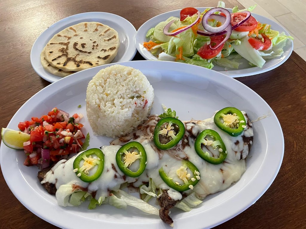 Antojitos Salvadoreños restaurant | restaurant | 213 FL-7, Margate, FL 33068, USA | 9542479744 OR +1 954-247-9744
