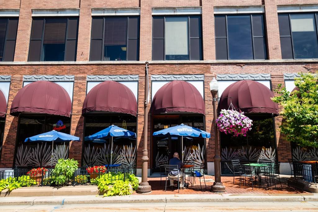 Jalapenos Mexican Restaurante & Bar | meal takeaway | 300 3rd St, Wausau, WI 54403, USA | 7158429206 OR +1 715-842-9206